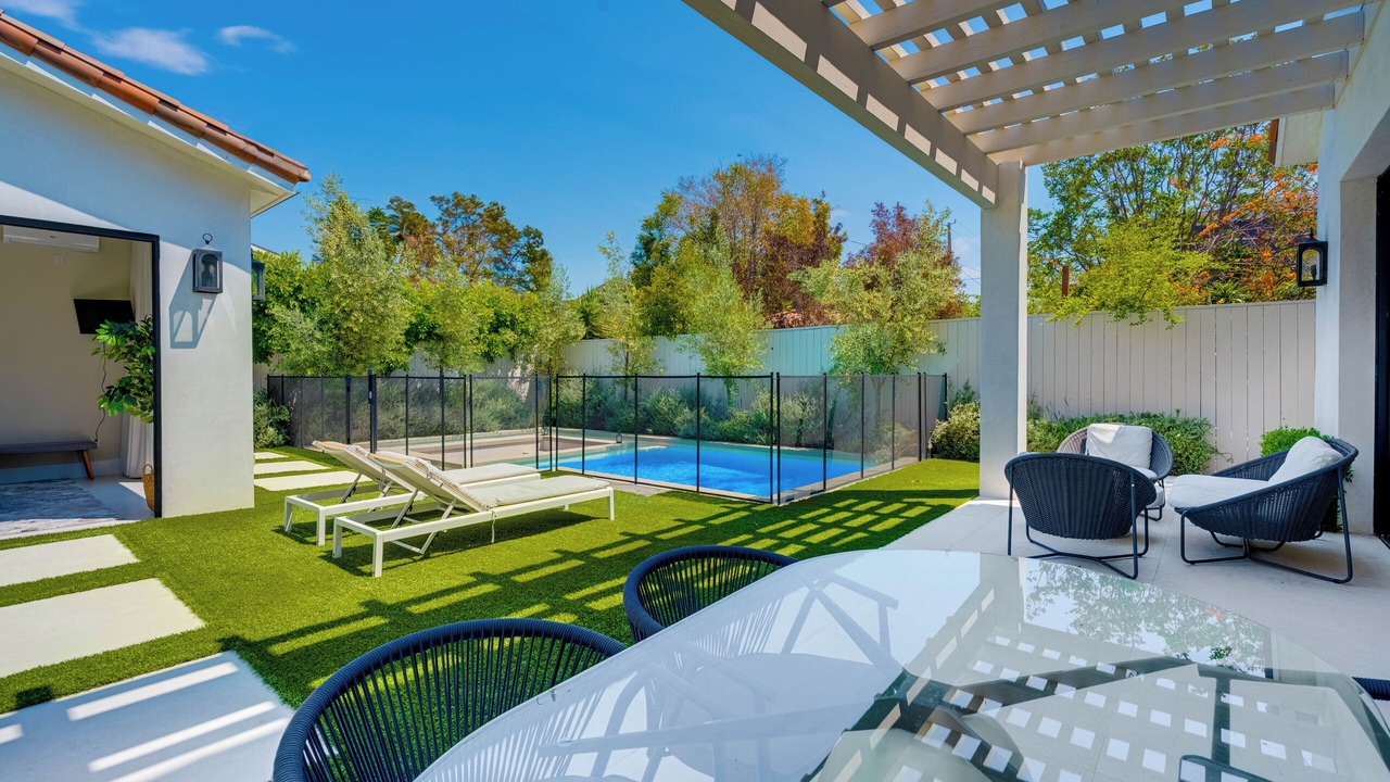 Photo of Outdoor in Studio City