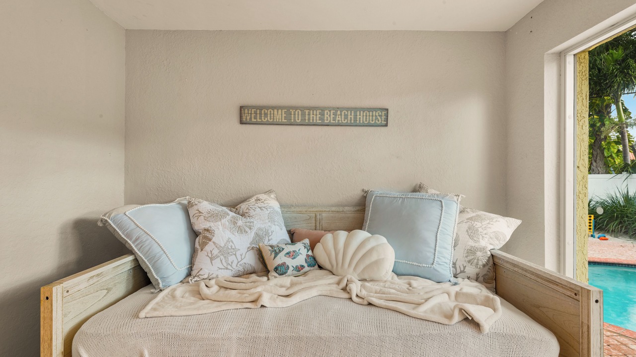 Photo of Bedroom in Garden Isles