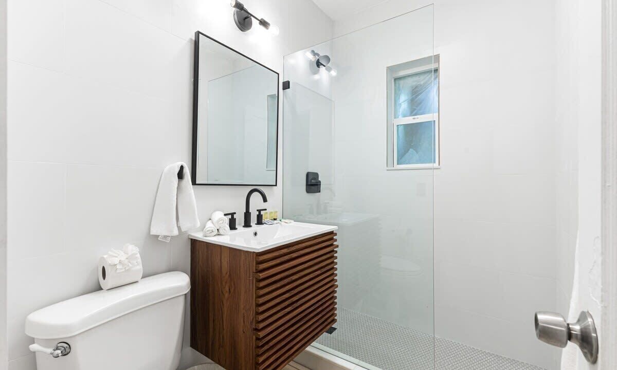 Photo of Bathroom in Victoria Park