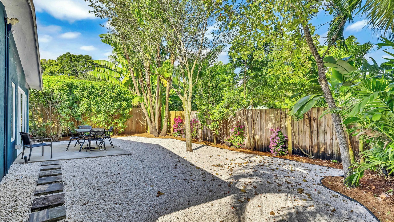Photo of Outdoor in Sailboat Bend