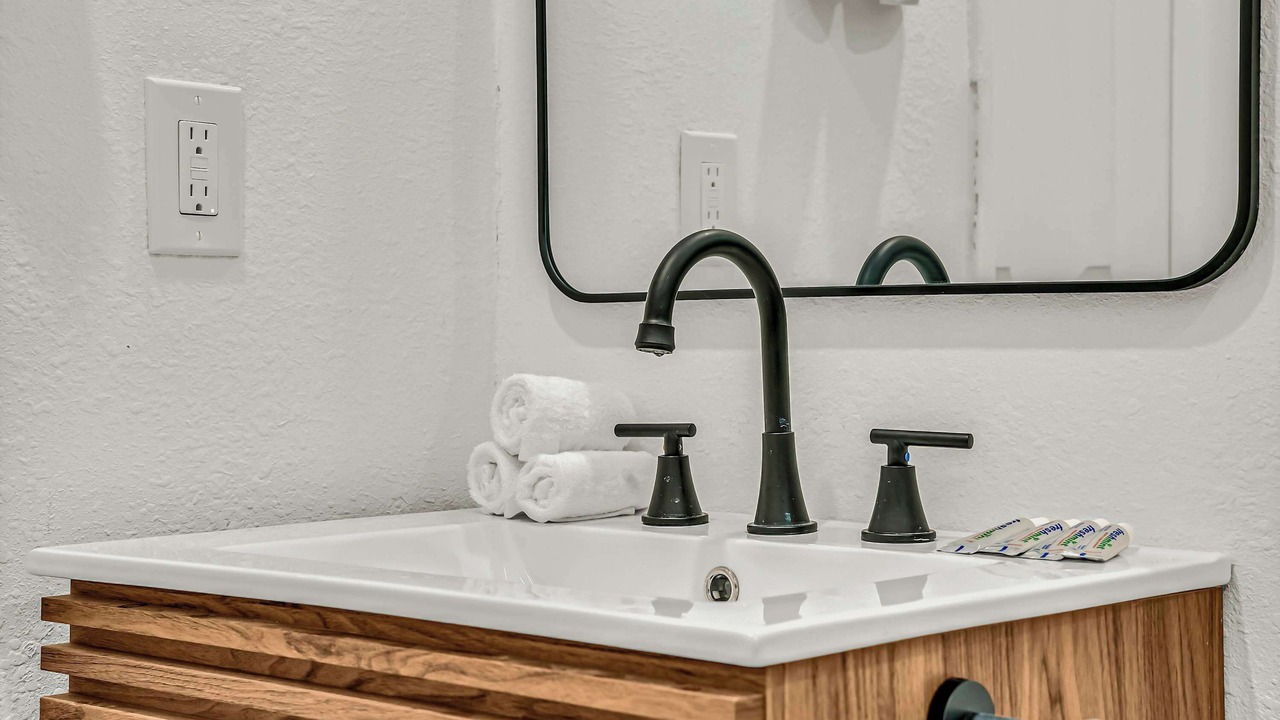 Photo of Bathroom in Sailboat Bend