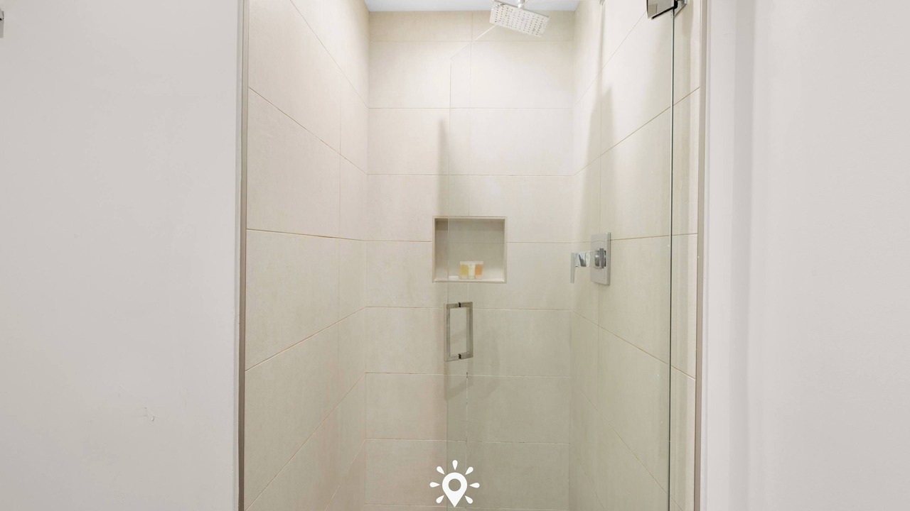Photo of Bathroom in Hollywood