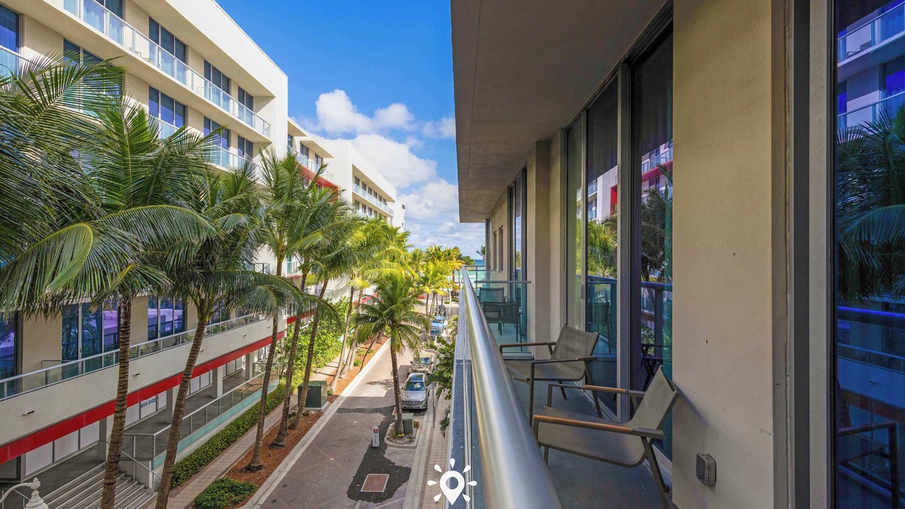 Photo of Patio Balcony in Hollywood