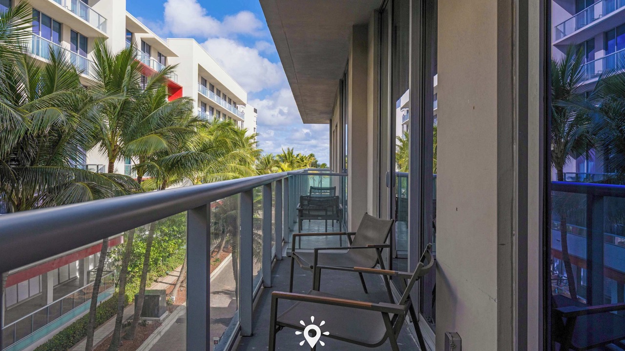 Photo of Patio Balcony in Hollywood