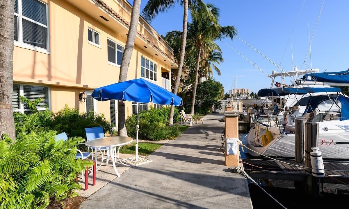 Photo of Outdoor in Hendricks and Venice Isles