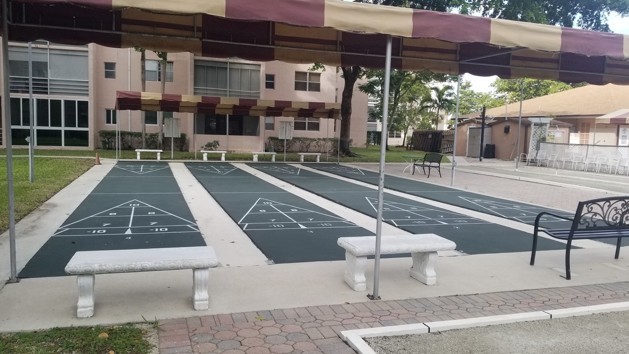 Photo of Outdoor in Lauderdale Lakes
