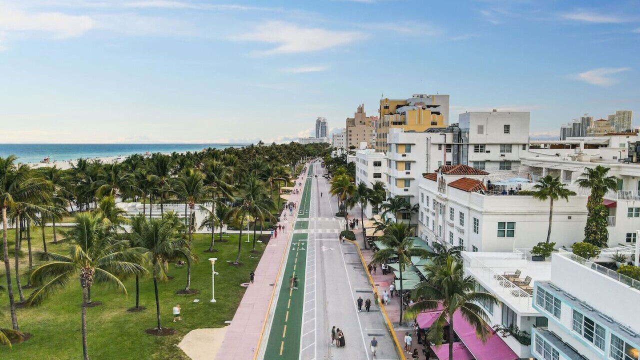 Photo of Outdoor in Flamingo/Lummus