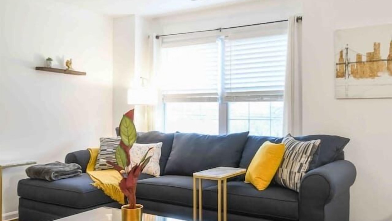 Photo of Livingroom in Newark