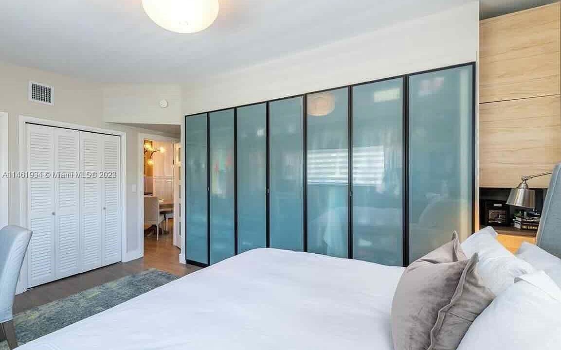 Photo of Bedroom in Eastern Shores