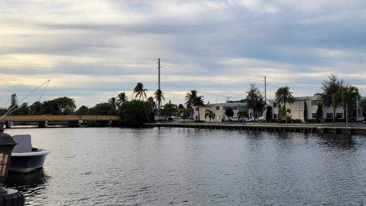 Photo of Others in Imperial Point