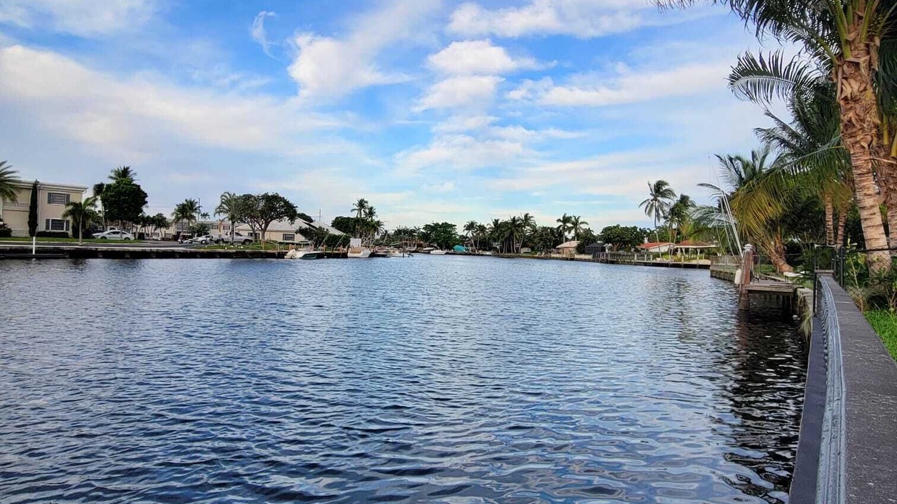 Photo of Others in Imperial Point