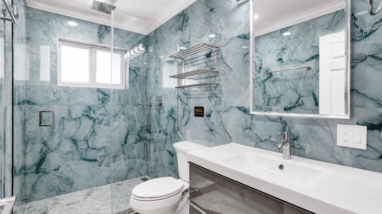 Photo of Bathroom in Hollywood Hills