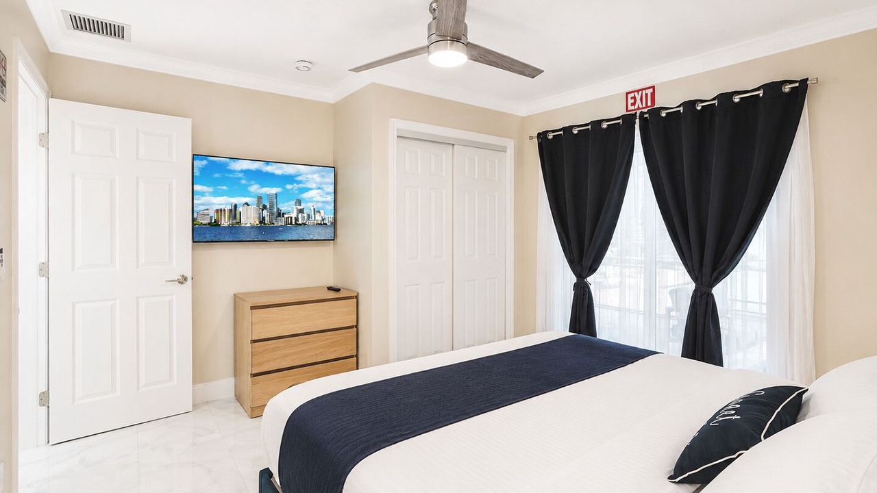Photo of Bedroom in Hollywood Hills