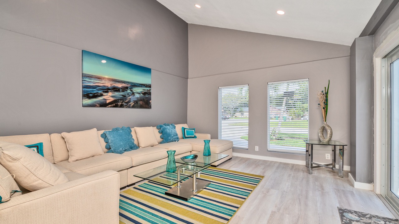 Photo of Livingroom in Miramar
