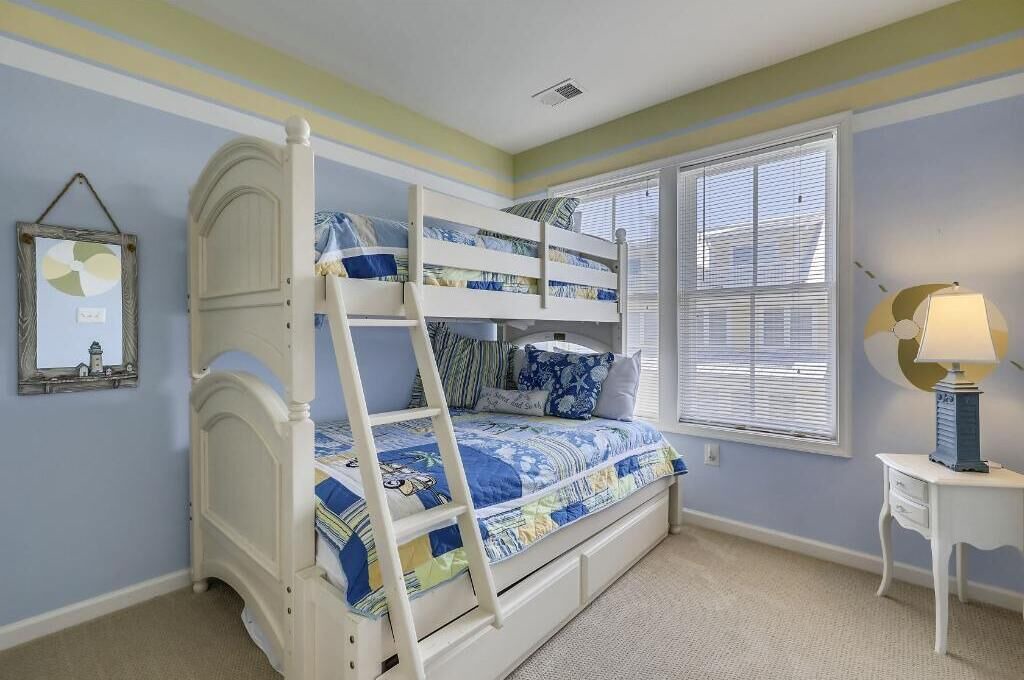 Photo of Bedroom in Sunset Island