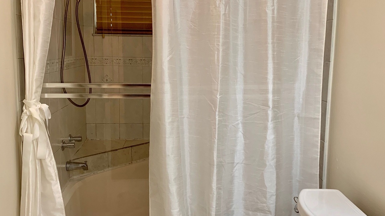 Photo of Bathroom in Davie