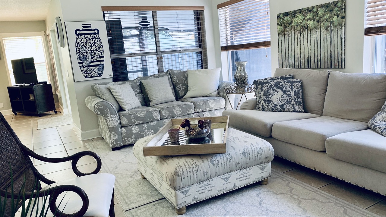 Photo of Livingroom in Davie