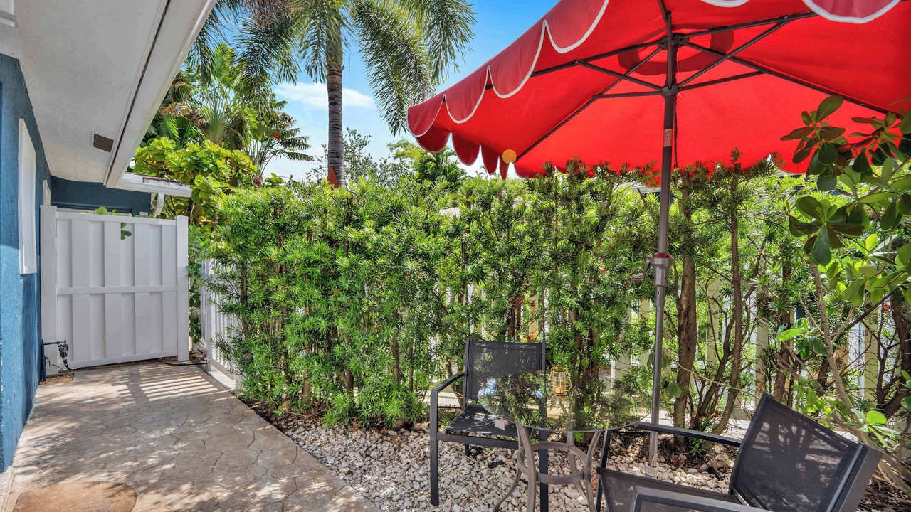 Photo of Patio Balcony in Sailboat Bend