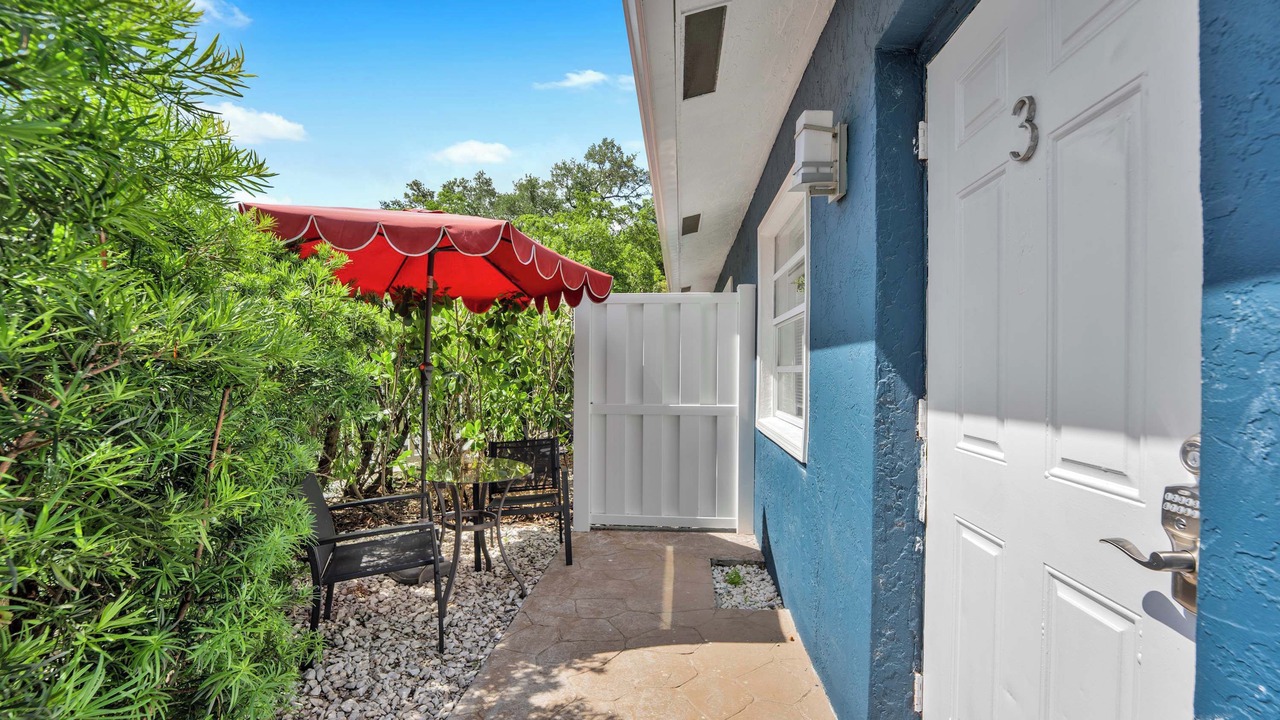 Photo of Patio Balcony in Sailboat Bend