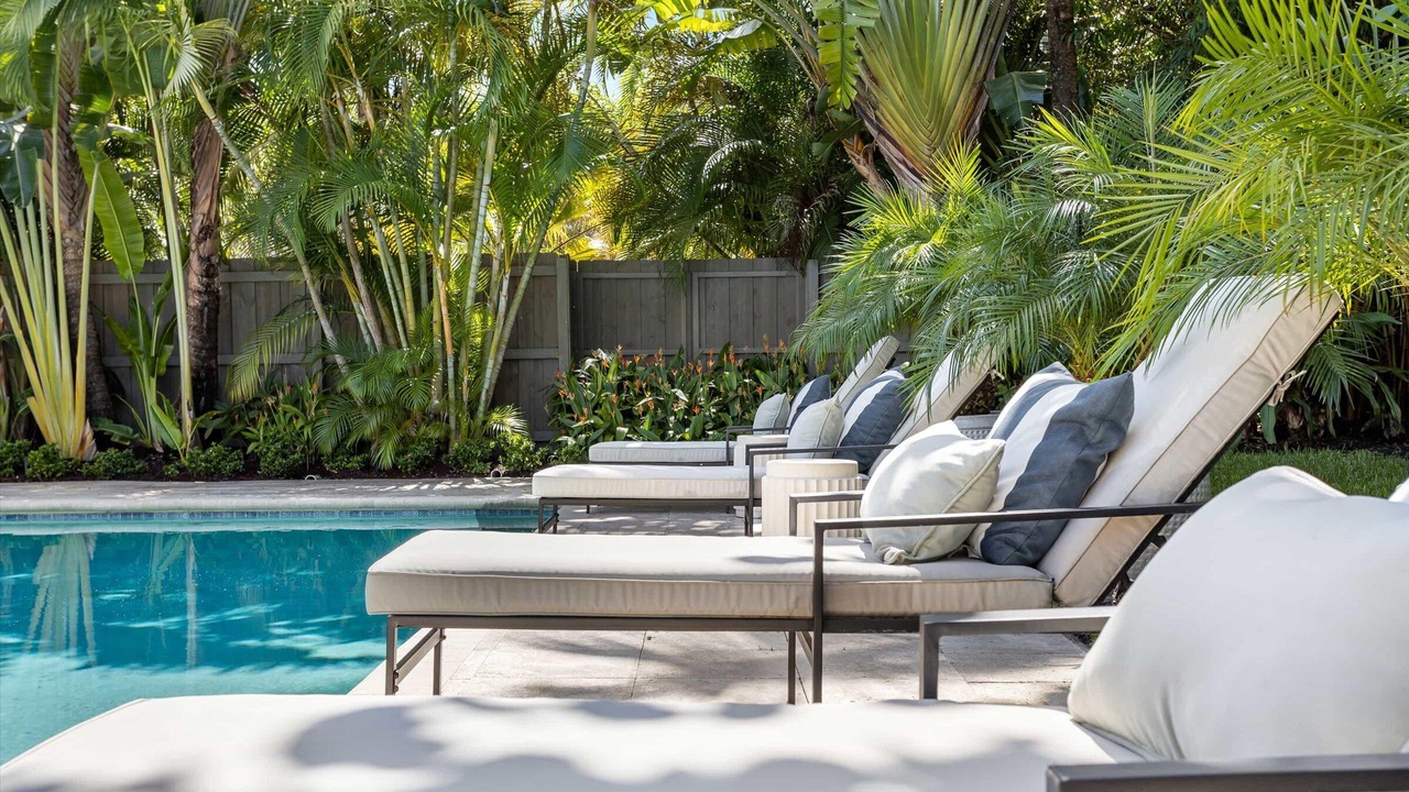 Photo of Outdoor in Dolphin Isles
