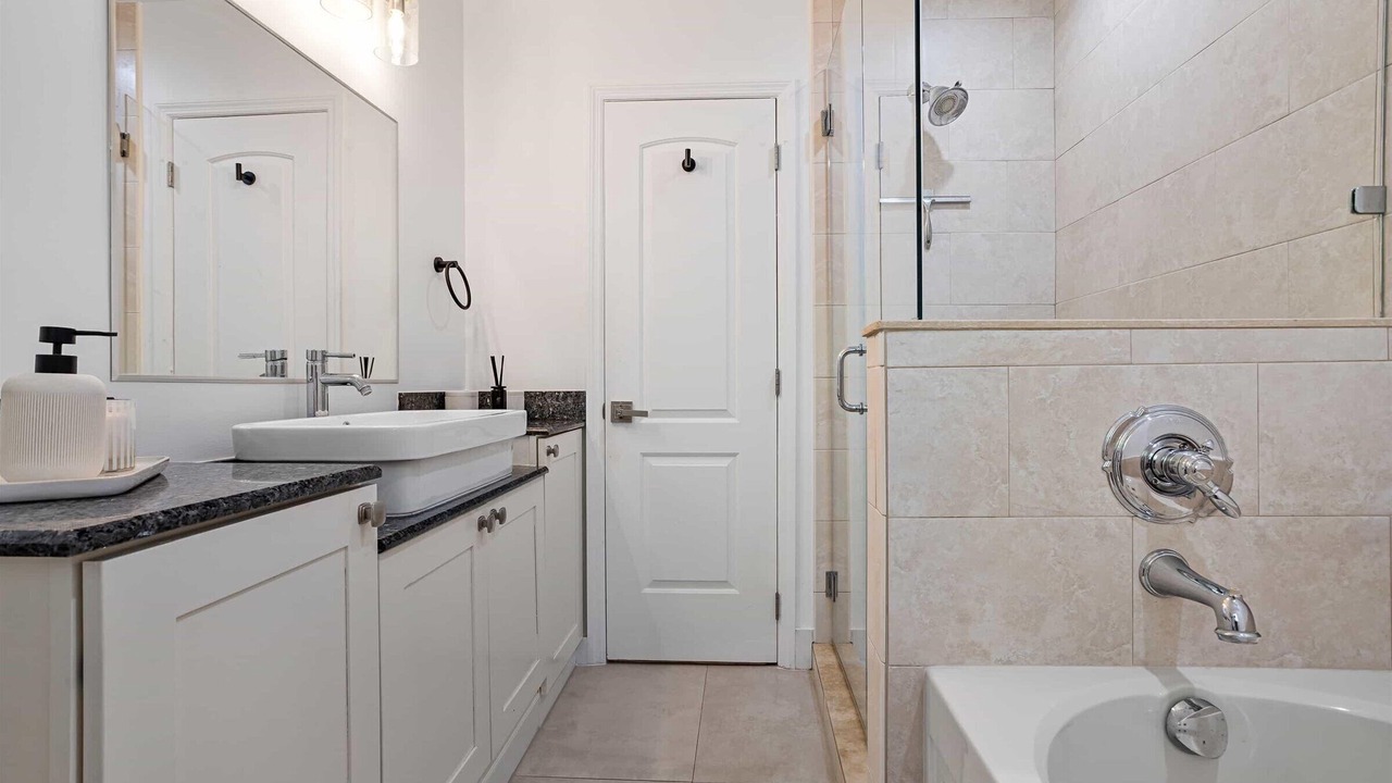Photo of Bathroom in Dolphin Isles