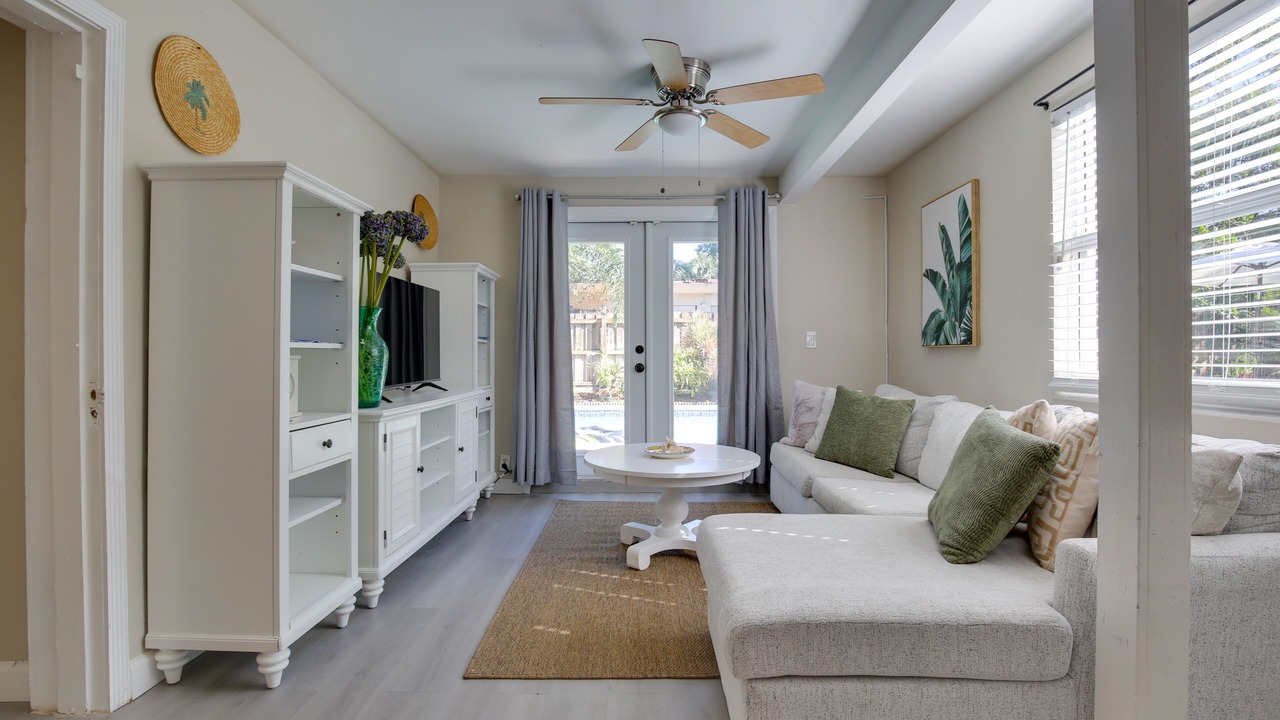 Photo of Livingroom in Riverside Park