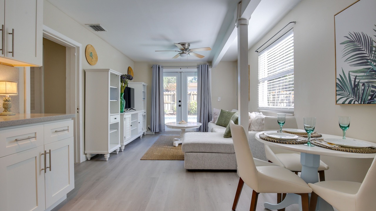 Photo of Livingroom in Riverside Park