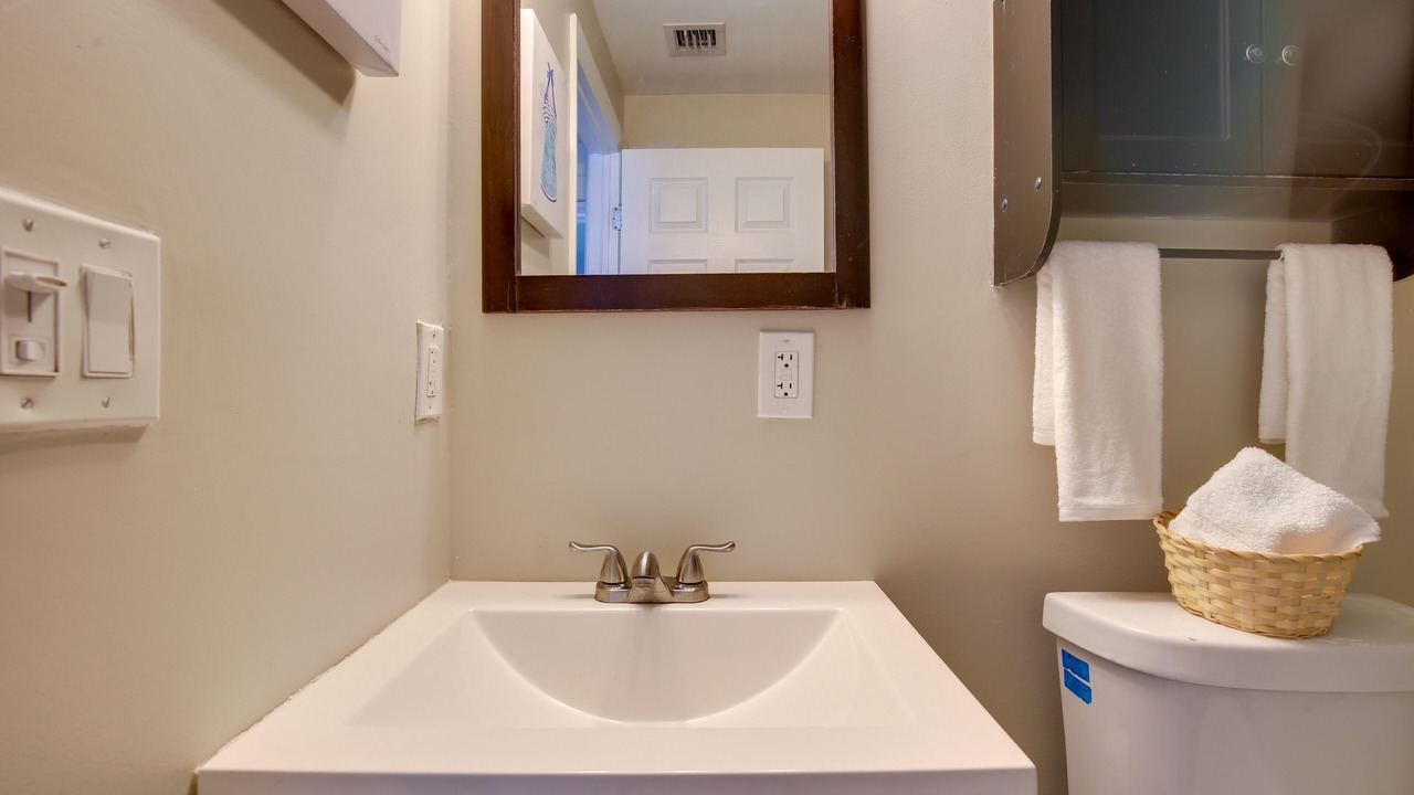 Photo of Bathroom in Riverside Park