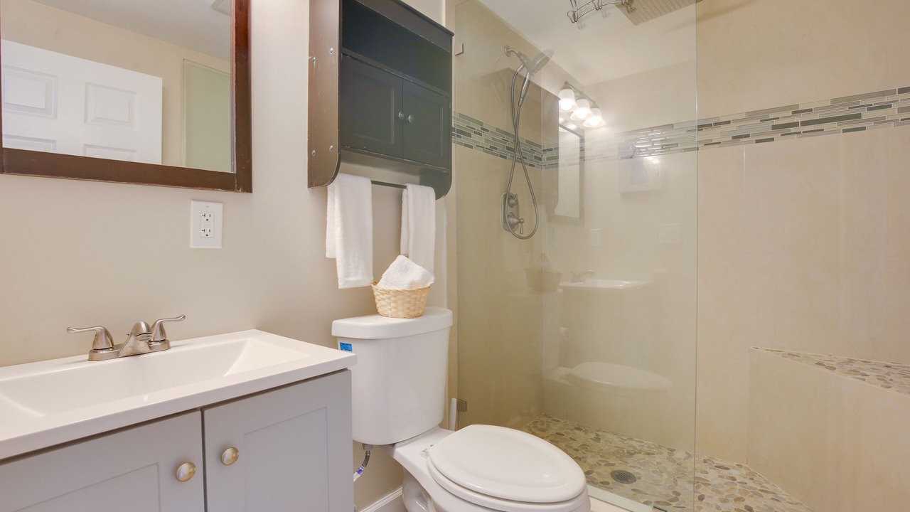 Photo of Bathroom in Riverside Park