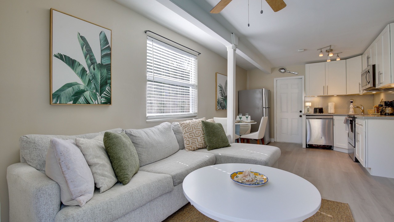 Photo of Livingroom in Riverside Park