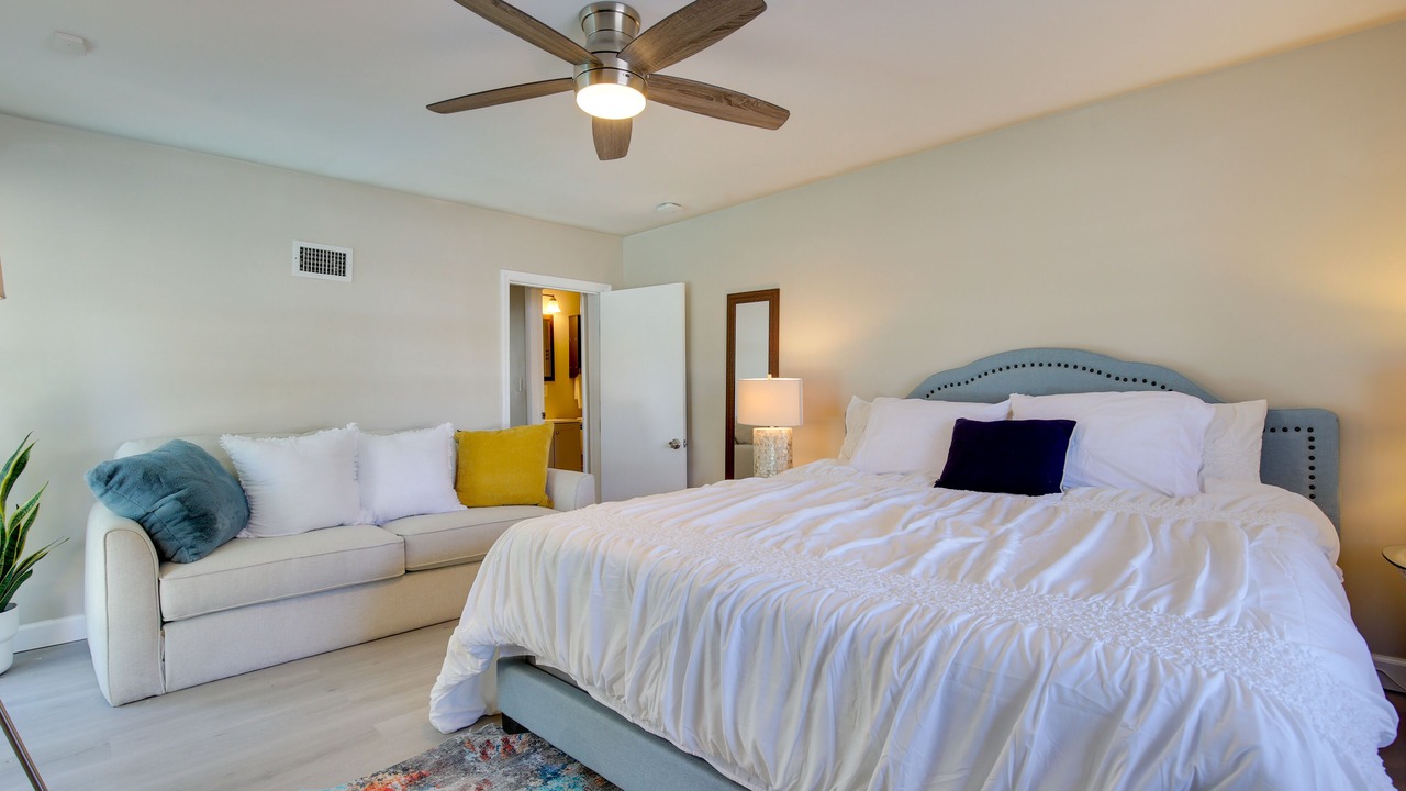 Photo of Bedroom in Riverside Park