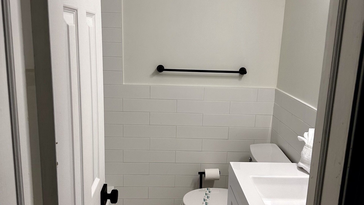 Photo of Bathroom in Lauderdale-by-the-Sea