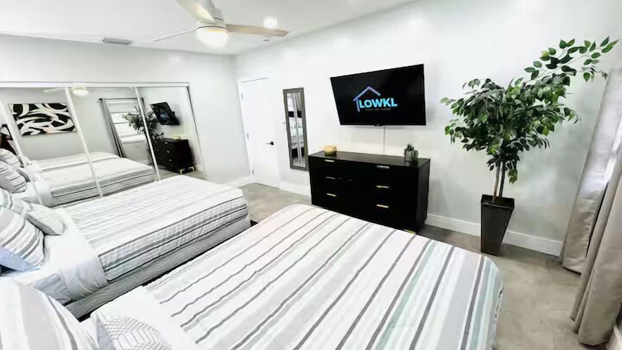 Photo of Bedroom in Lake Ridge