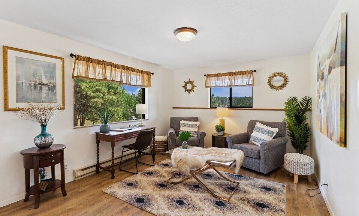 Photo of Bedroom in Eureka