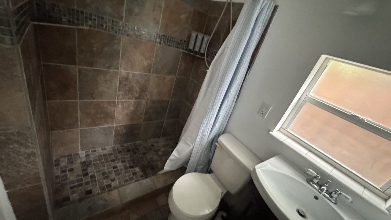 Photo of Bathroom in Royal Poinciana