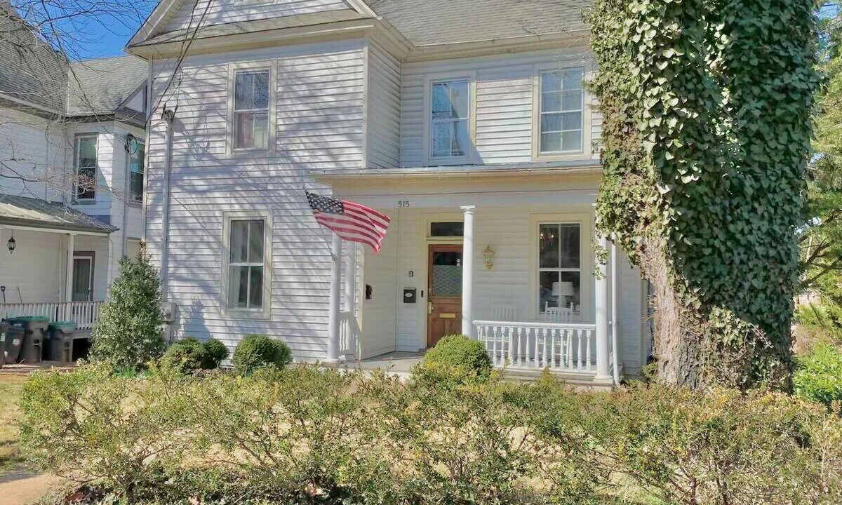 Photo of Outdoor in Martha Jefferson