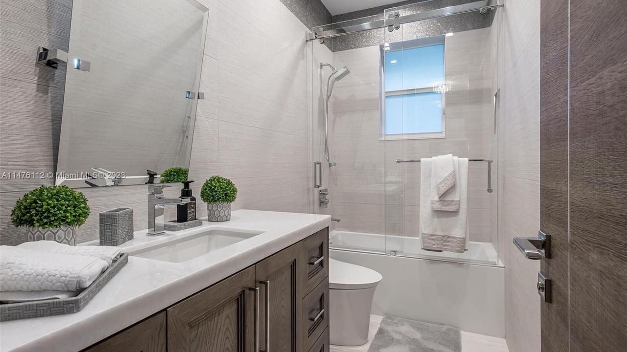 Photo of Bathroom in Towngate