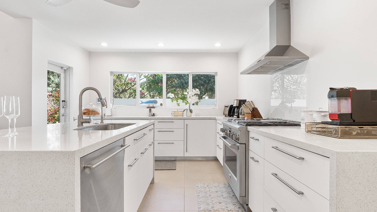 Photo of Kitchen in Lauderdale Beach