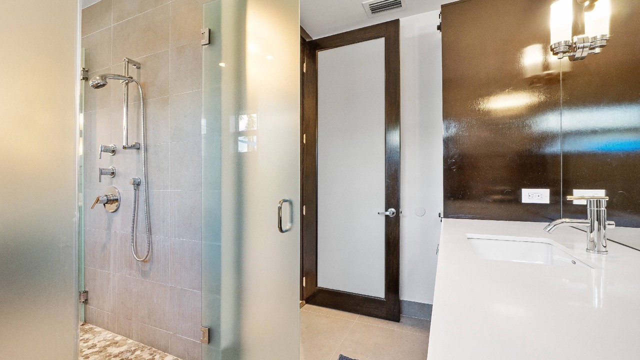 Photo of Bathroom in Lauderdale Beach