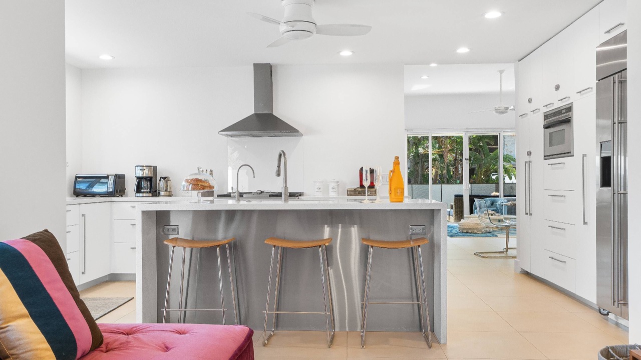 Photo of Kitchen in Lauderdale Beach