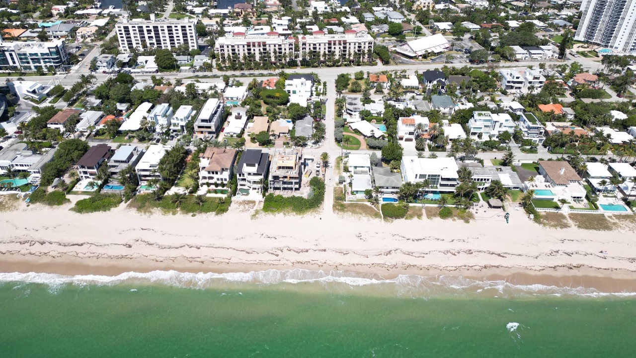 Photo of Others in Lauderdale Beach
