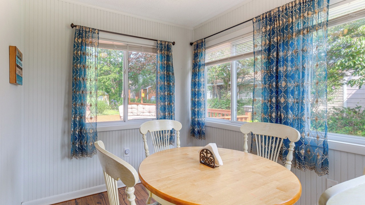 Photo of Bedroom in Colonial Beach
