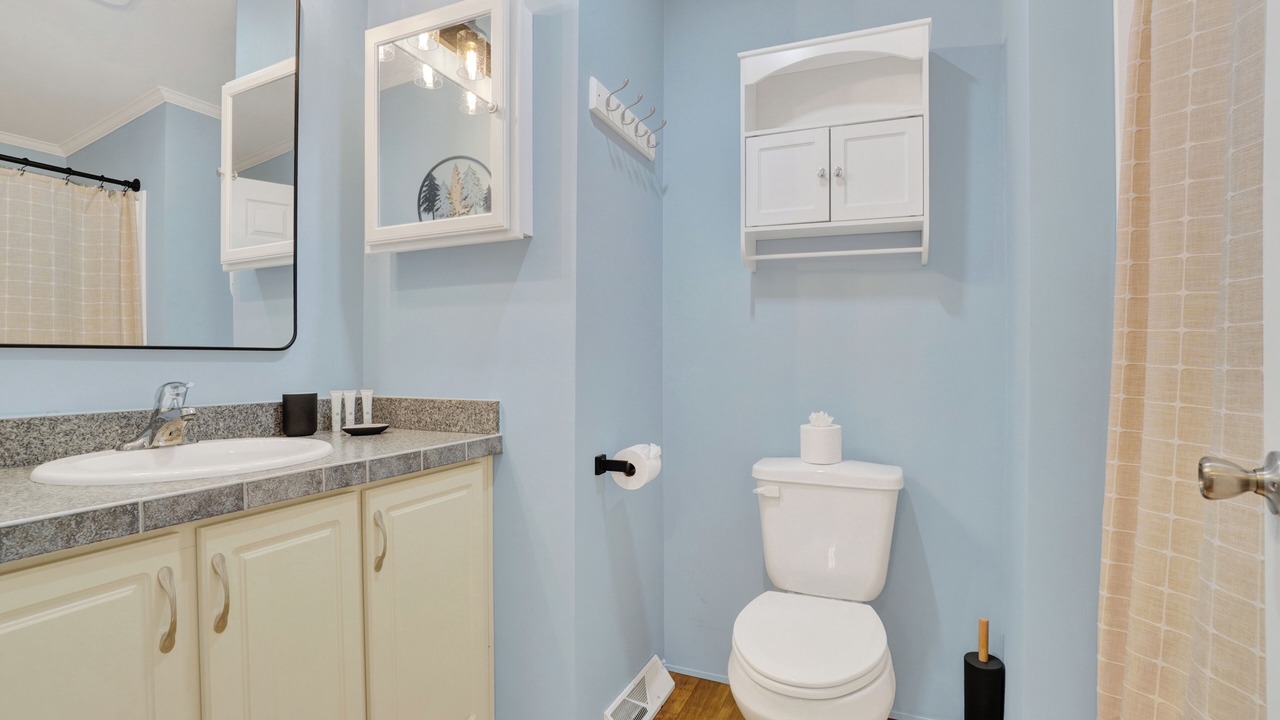 Photo of Bathroom in Bowers Beach