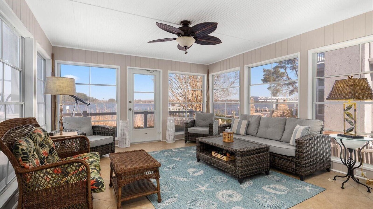 Photo of Livingroom in Ocean Pines
