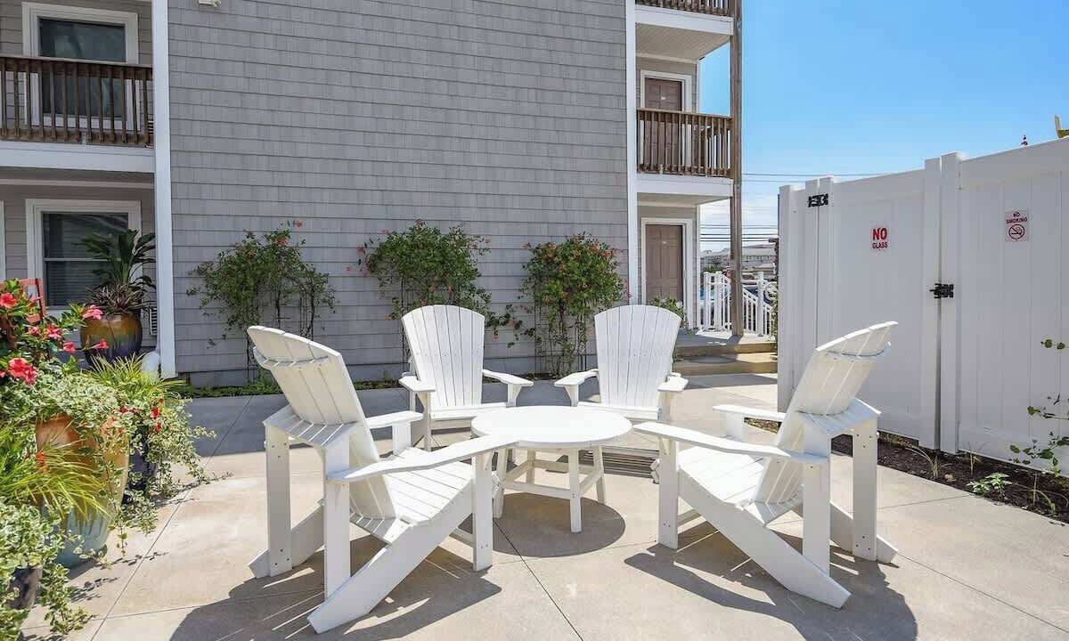 Photo of Patio Balcony in Caine Woods