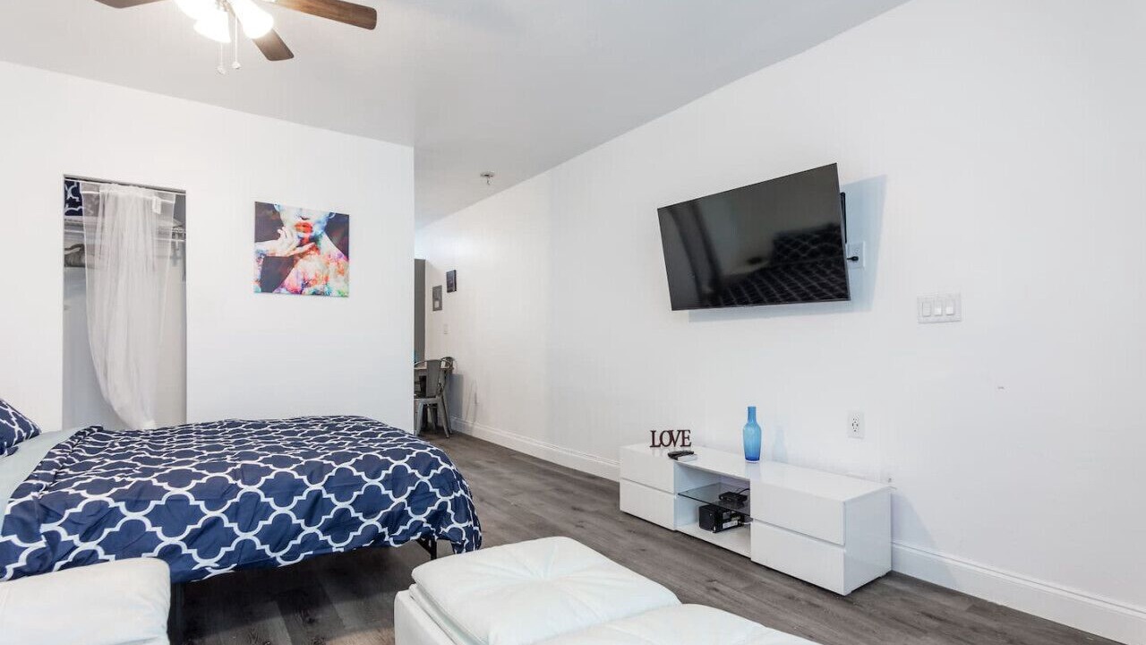 Photo of Bedroom in South Beach