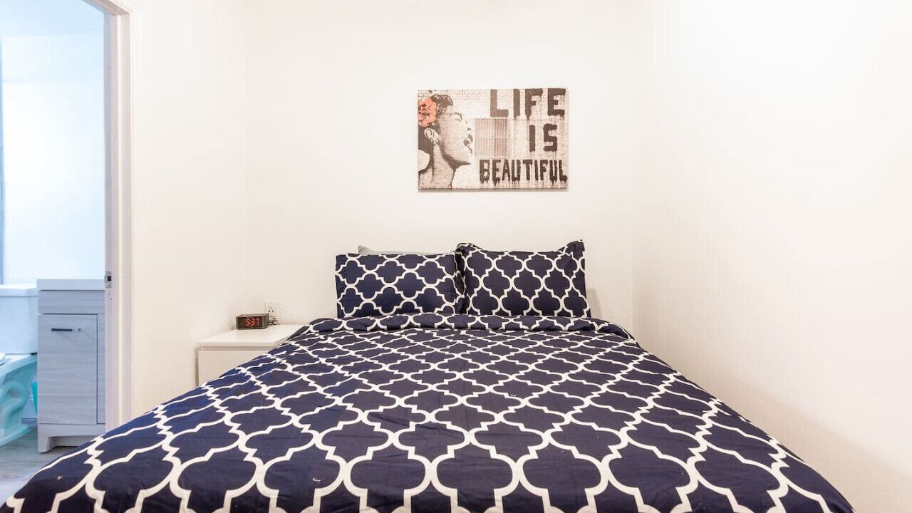Photo of Bedroom in South Beach
