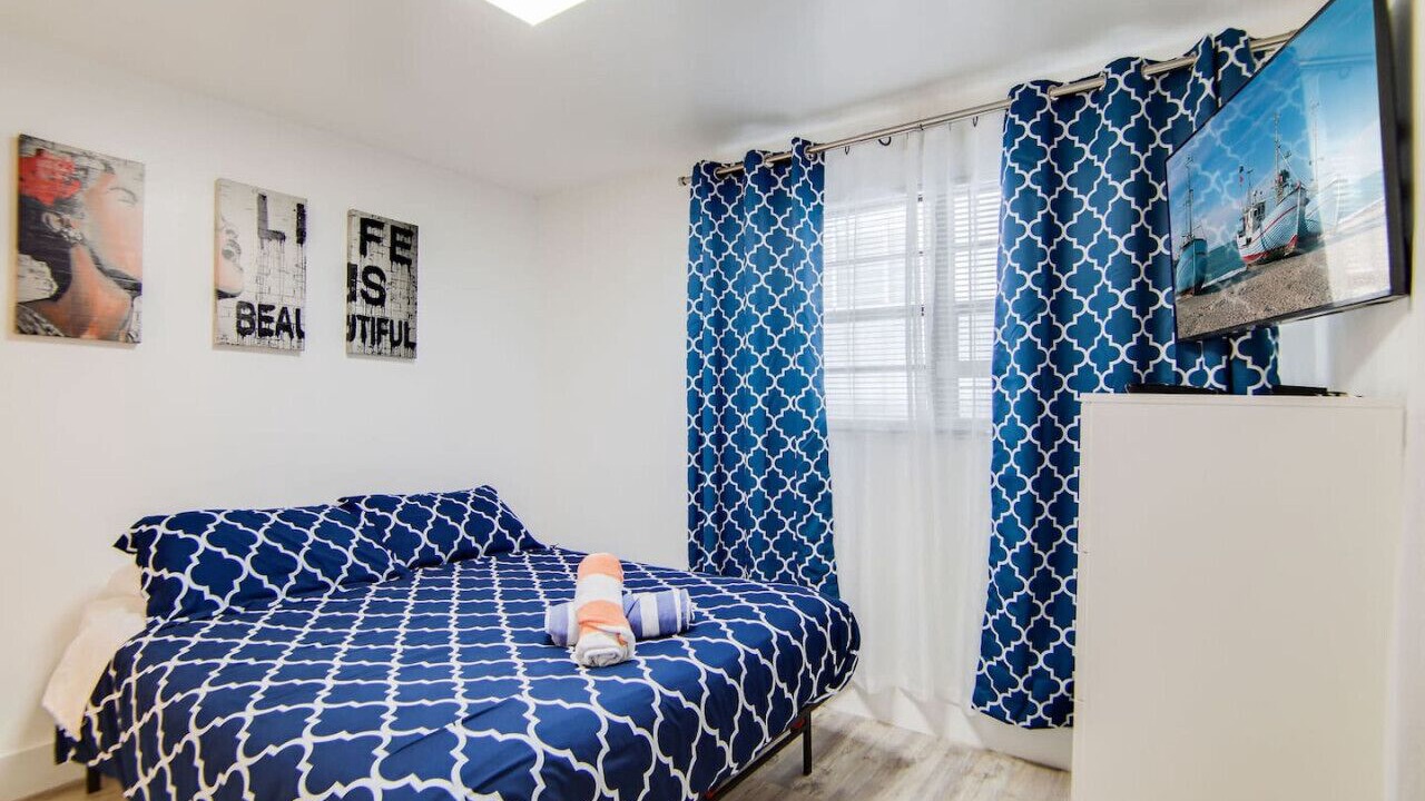 Photo of Bedroom in Flamingo/Lummus