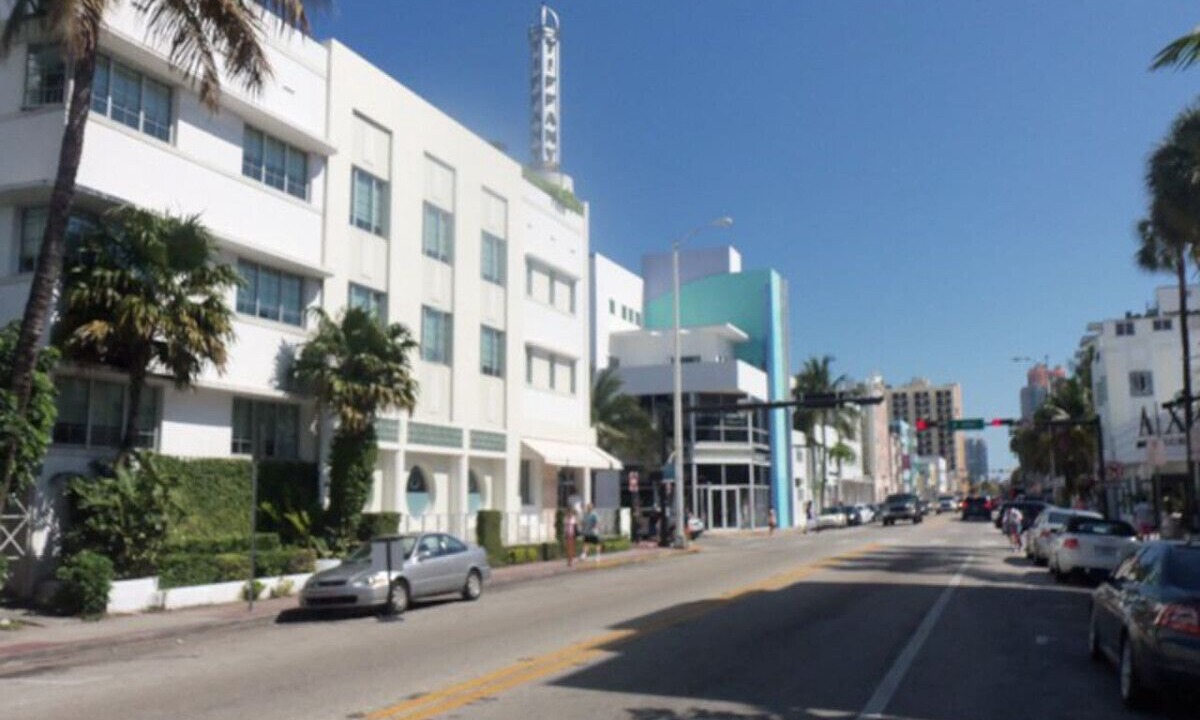Photo of Others in Flamingo/Lummus