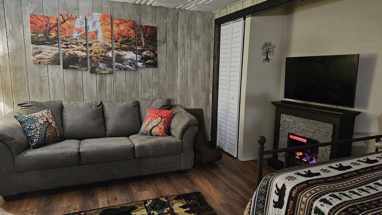 Photo of Livingroom in Edray